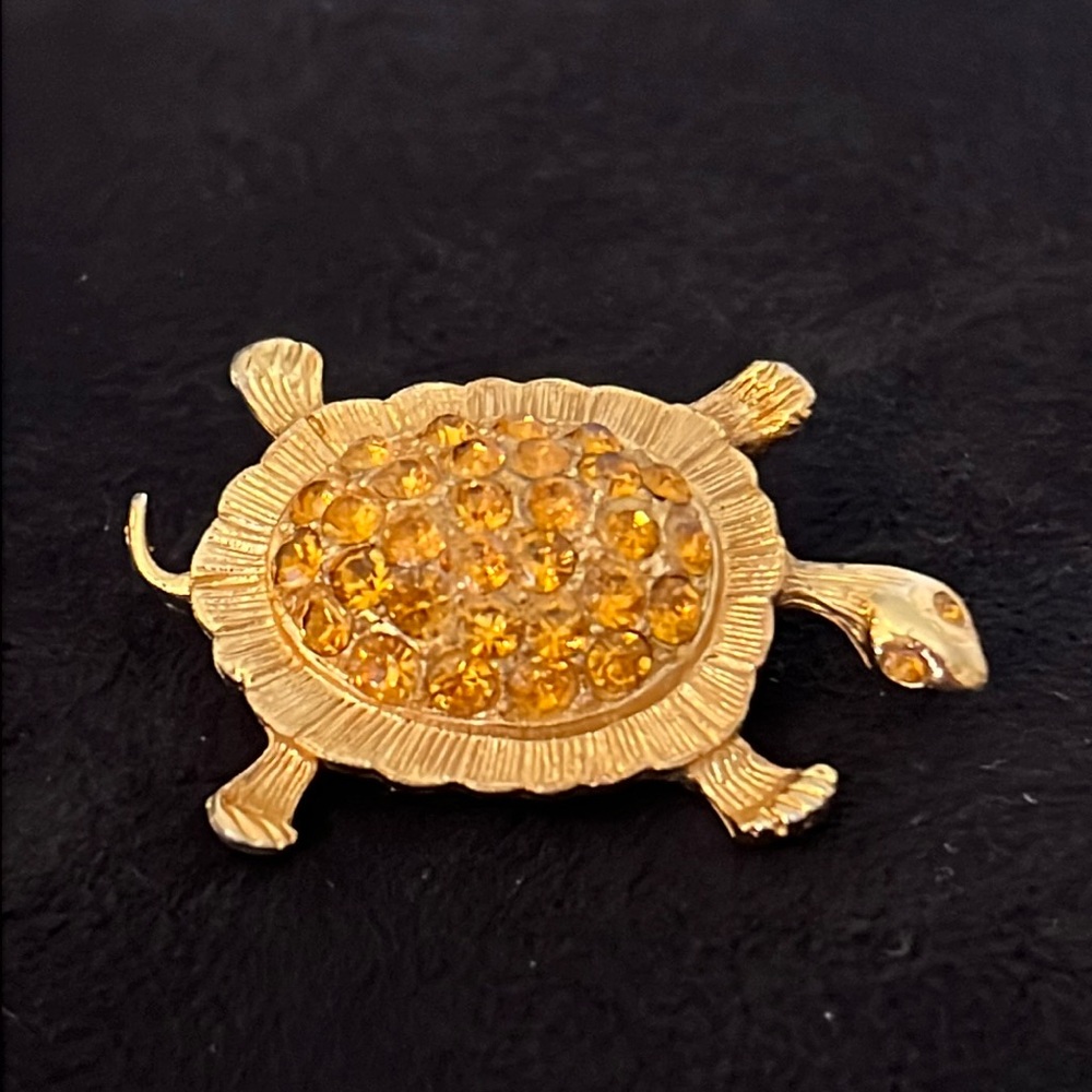 Vintage unsigned crystal turtle brooch